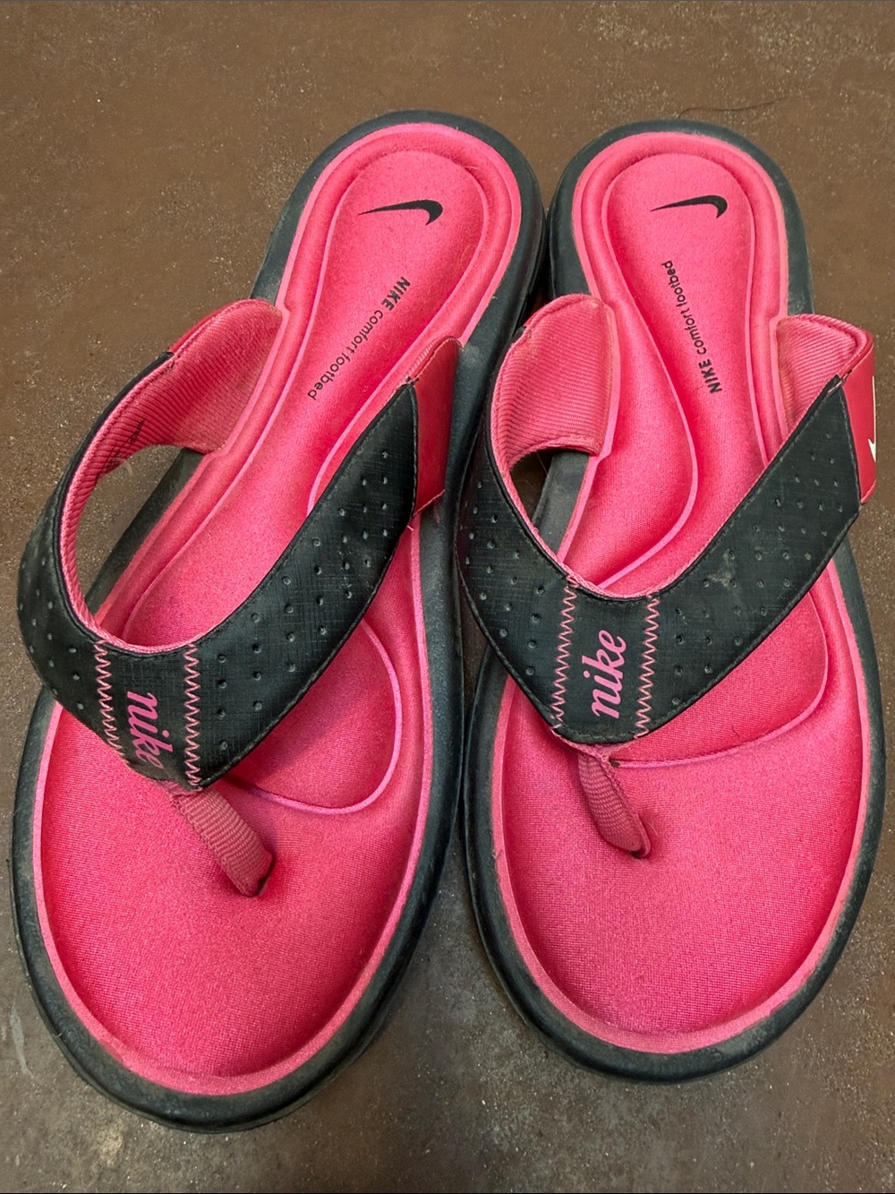 Nike flip flops
